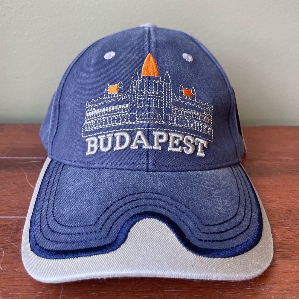 NWT Sovran Budapest Hungary Hat